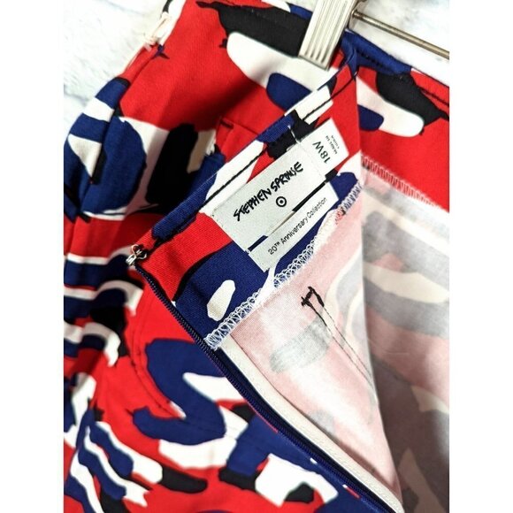 NWT Women's Stephen Sprouse 3D Graffiti Skirt Multiple Pockets Zip Up Size 18W - Picture 3 of 3